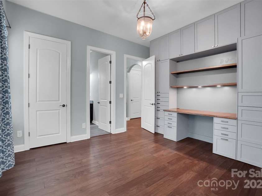 13713 Sunset Bluffs Circle, Huntersville, NC 28078.  MLS# CAR4242347, YatesRealty ID 4560. 