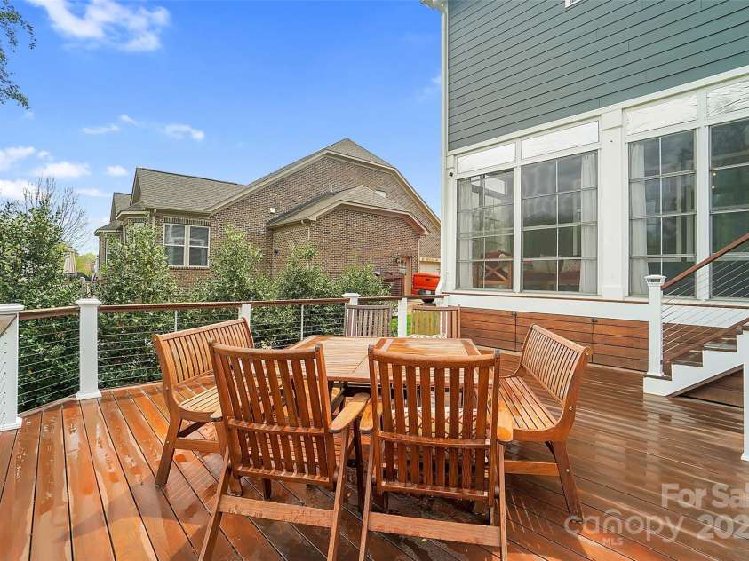 13713 Sunset Bluffs Circle, Huntersville, NC 28078.  MLS# CAR4242347, YatesRealty ID 4560. 