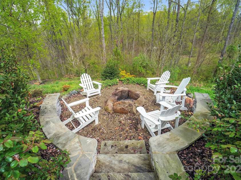 13713 Sunset Bluffs Circle, Huntersville, NC 28078.  MLS# CAR4242347, YatesRealty ID 4560. 