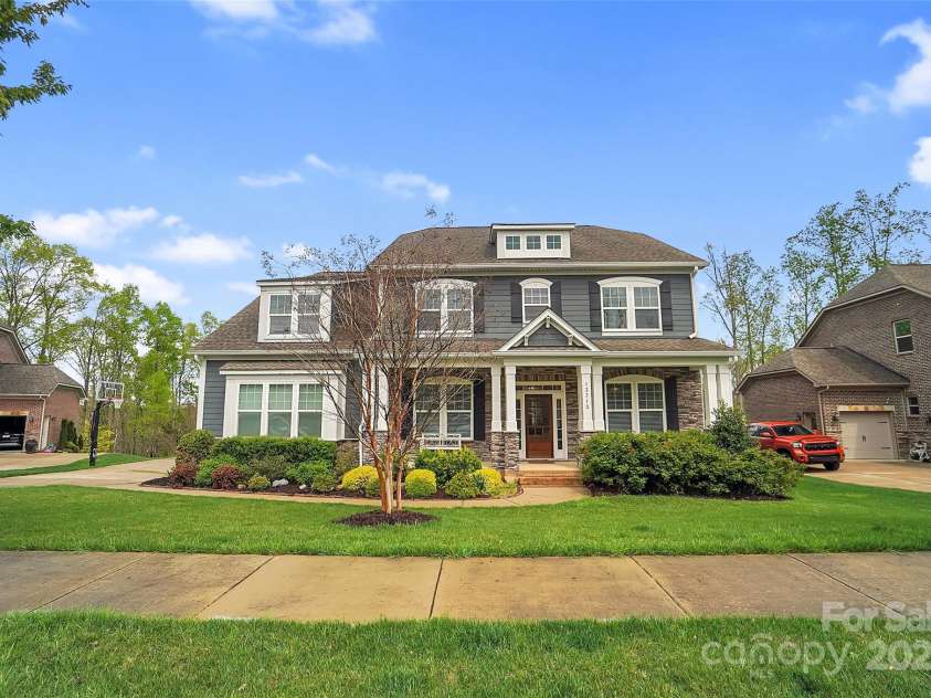 13713 Sunset Bluffs Circle, Huntersville, NC 28078.  MLS# CAR4242347, YatesRealty ID 4560. 