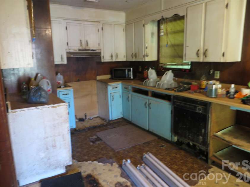 4814 Chapel Grove Road, Gastonia, NC 28052.  MLS# CAR4247562, YatesRealty ID 4560. 