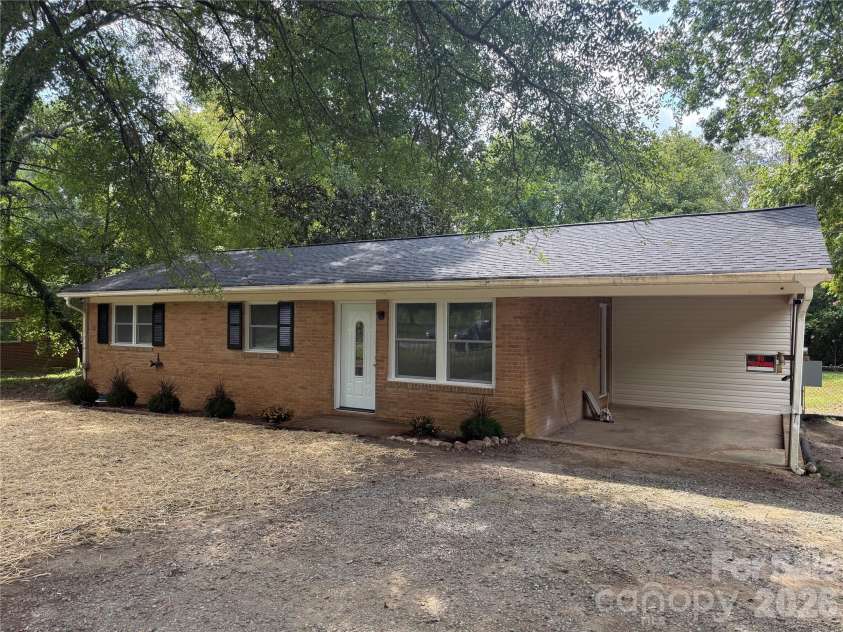 4814 Chapel Grove Road, Gastonia, NC 28052.  MLS# CAR4418821, YatesRealty ID 4560. 