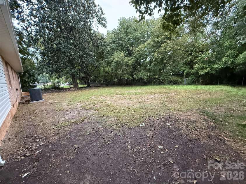 4814 Chapel Grove Road, Gastonia, NC 28052.  MLS# CAR4418821, YatesRealty ID 4560. 