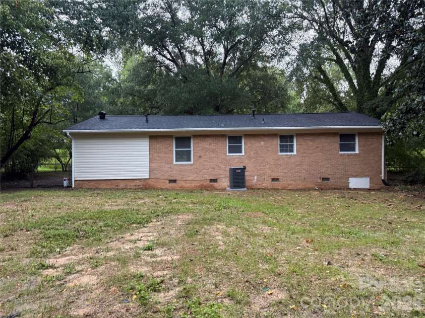 4814 Chapel Grove Road, Gastonia, NC 28052.  MLS# CAR4418821, YatesRealty ID 4560. 