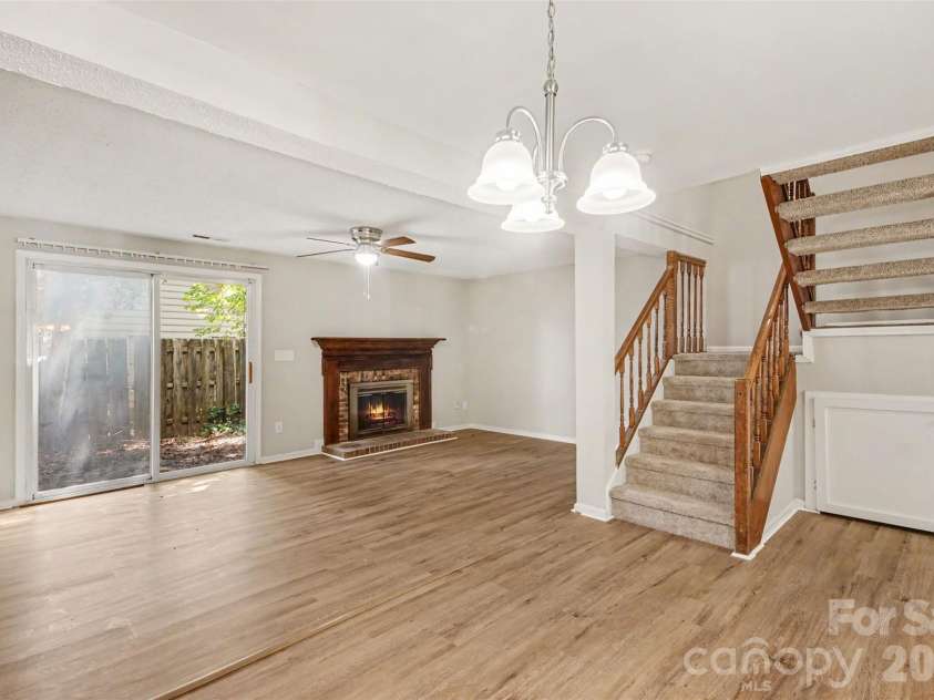 5912 Bayswater Lane, Charlotte, NC 28212.  MLS# CAR4416604, YatesRealty ID 45602. 