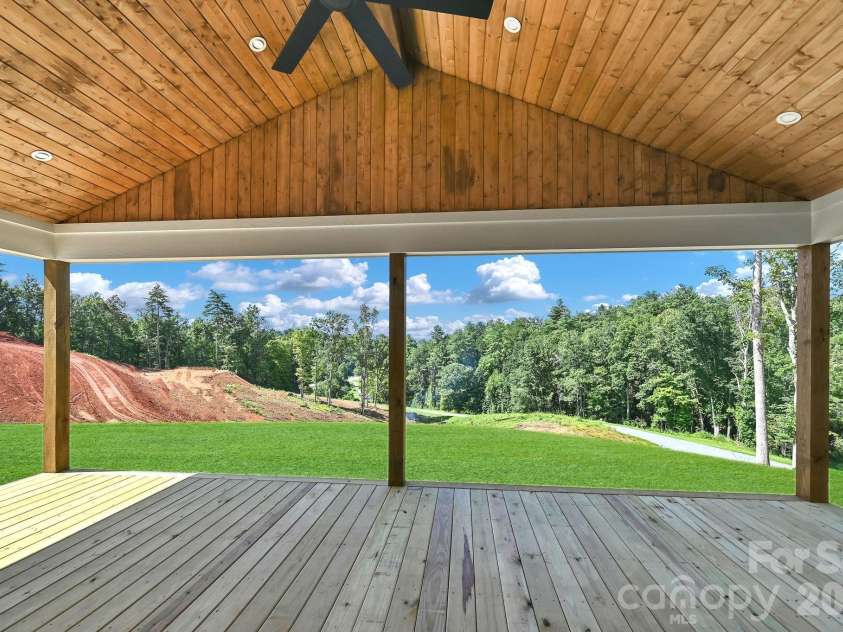 35 Rutledge Lane, Mars Hill, NC 28753.  MLS# CAR4416551, YatesRealty ID 45603. 