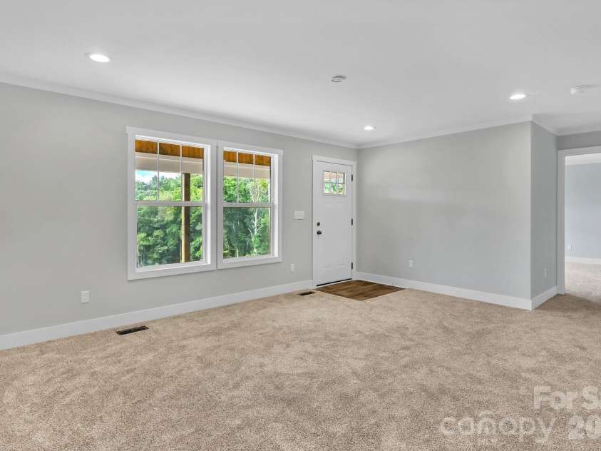 35 Rutledge Lane, Mars Hill, NC 28753.  MLS# CAR4416551, YatesRealty ID 45603. 