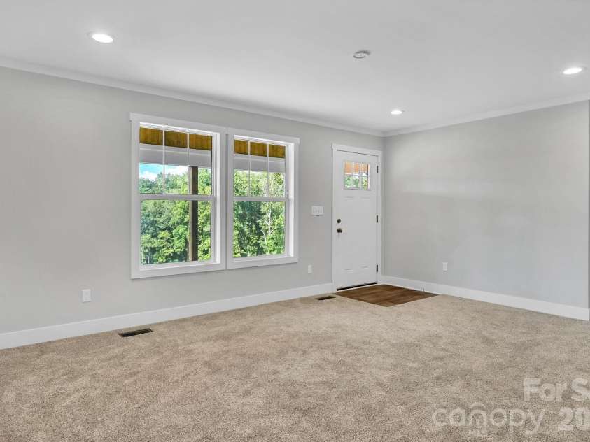 35 Rutledge Lane, Mars Hill, NC 28753.  MLS# CAR4416551, YatesRealty ID 45603. 