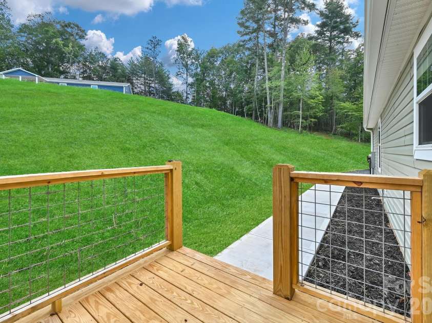 35 Rutledge Lane, Mars Hill, NC 28753.  MLS# CAR4416551, YatesRealty ID 45603. 