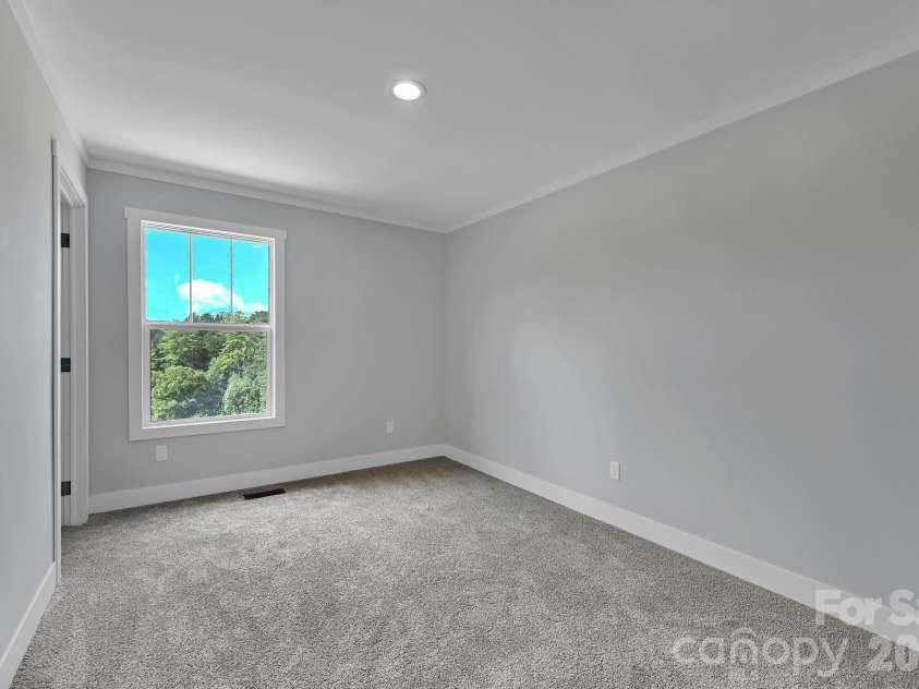 35 Rutledge Lane, Mars Hill, NC 28753.  MLS# CAR4416551, YatesRealty ID 45603. 