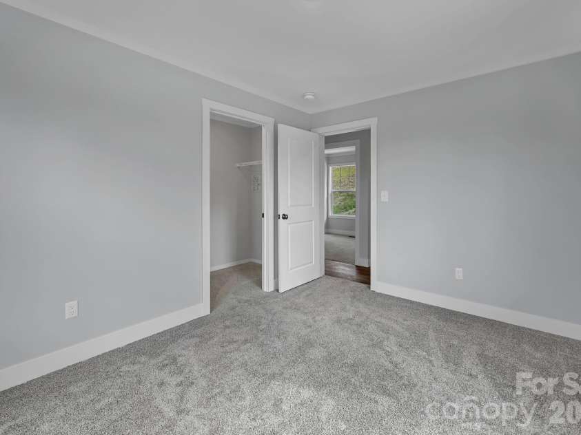 35 Rutledge Lane, Mars Hill, NC 28753.  MLS# CAR4416551, YatesRealty ID 45603. 