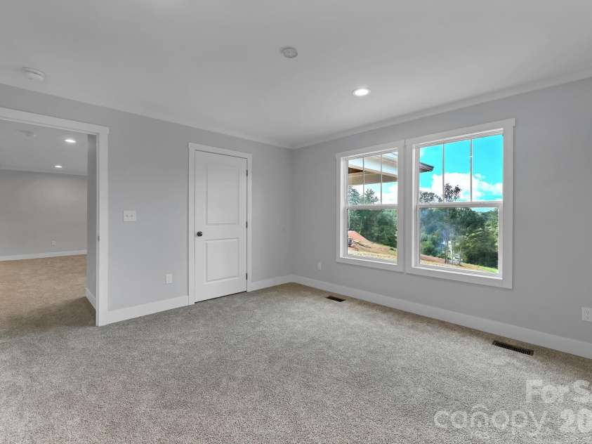 35 Rutledge Lane, Mars Hill, NC 28753.  MLS# CAR4416551, YatesRealty ID 45603. 
