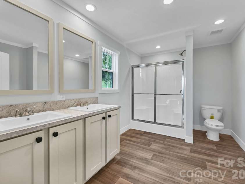 35 Rutledge Lane, Mars Hill, NC 28753.  MLS# CAR4416551, YatesRealty ID 45603. 