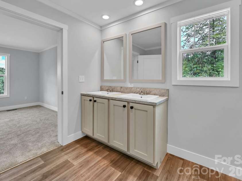35 Rutledge Lane, Mars Hill, NC 28753.  MLS# CAR4416551, YatesRealty ID 45603. 