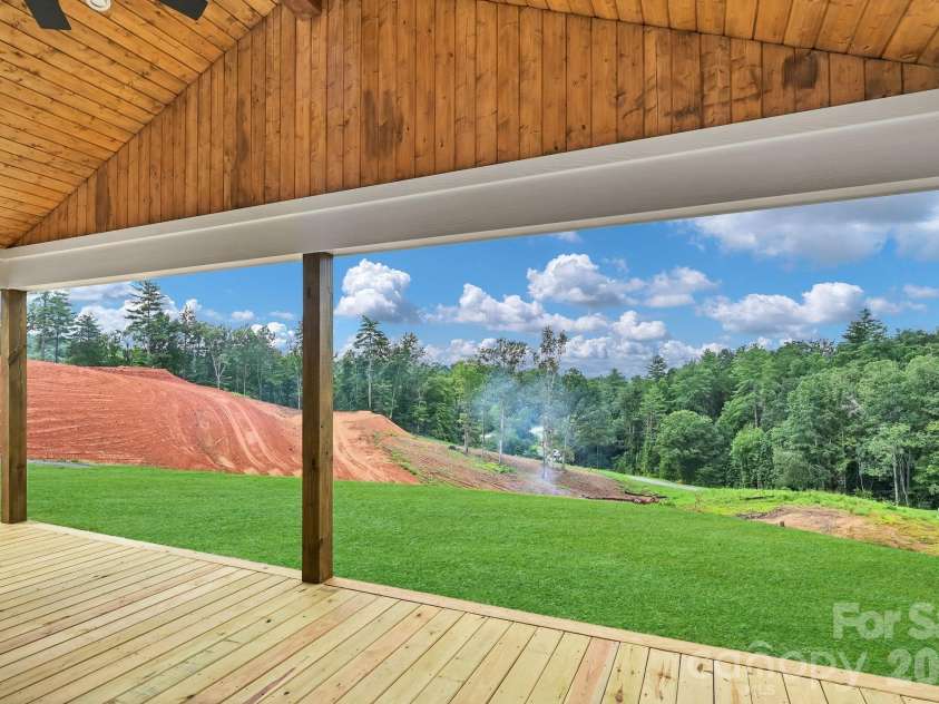 35 Rutledge Lane, Mars Hill, NC 28753.  MLS# CAR4416551, YatesRealty ID 45603. 