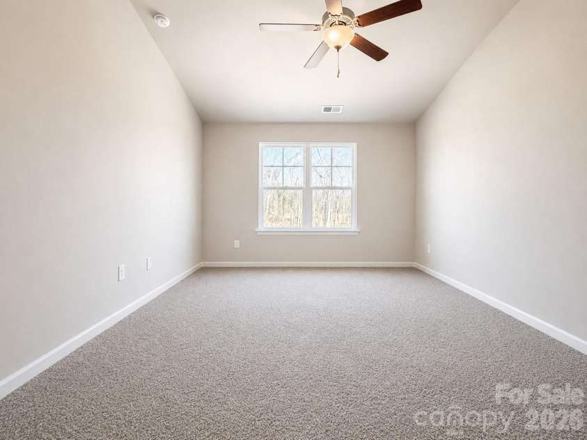 3048 Aberleaf Lane, Charlotte, NC 28227.  MLS# CAR4416602, YatesRealty ID 45604. 