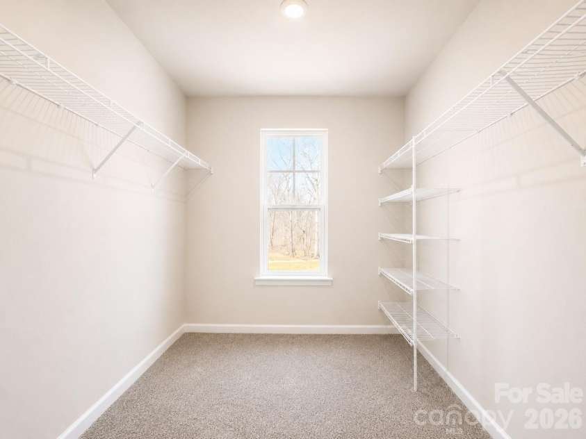 3048 Aberleaf Lane, Charlotte, NC 28227.  MLS# CAR4416602, YatesRealty ID 45604. 