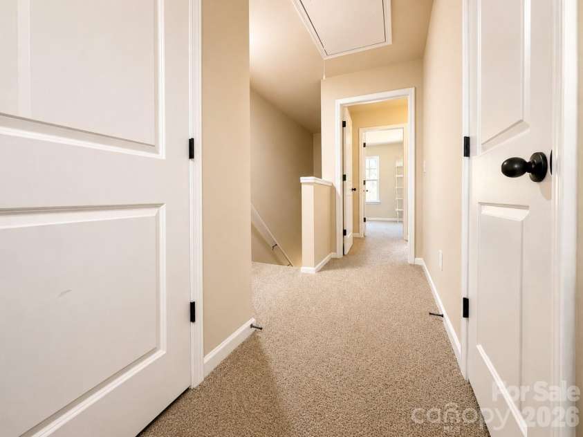 3048 Aberleaf Lane, Charlotte, NC 28227.  MLS# CAR4416602, YatesRealty ID 45604. 