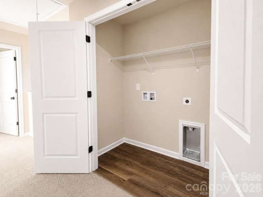 3048 Aberleaf Lane, Charlotte, NC 28227.  MLS# CAR4416602, YatesRealty ID 45604. 