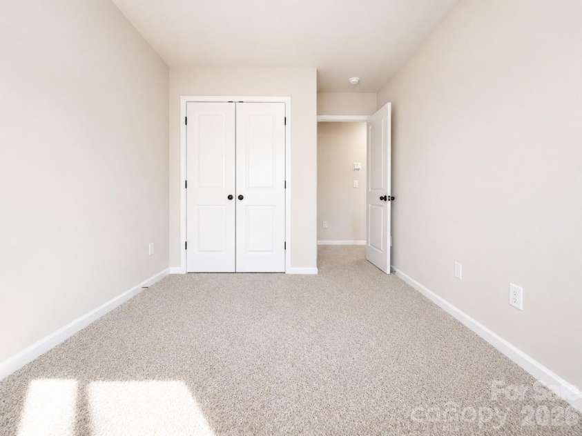 3048 Aberleaf Lane, Charlotte, NC 28227.  MLS# CAR4416602, YatesRealty ID 45604. 