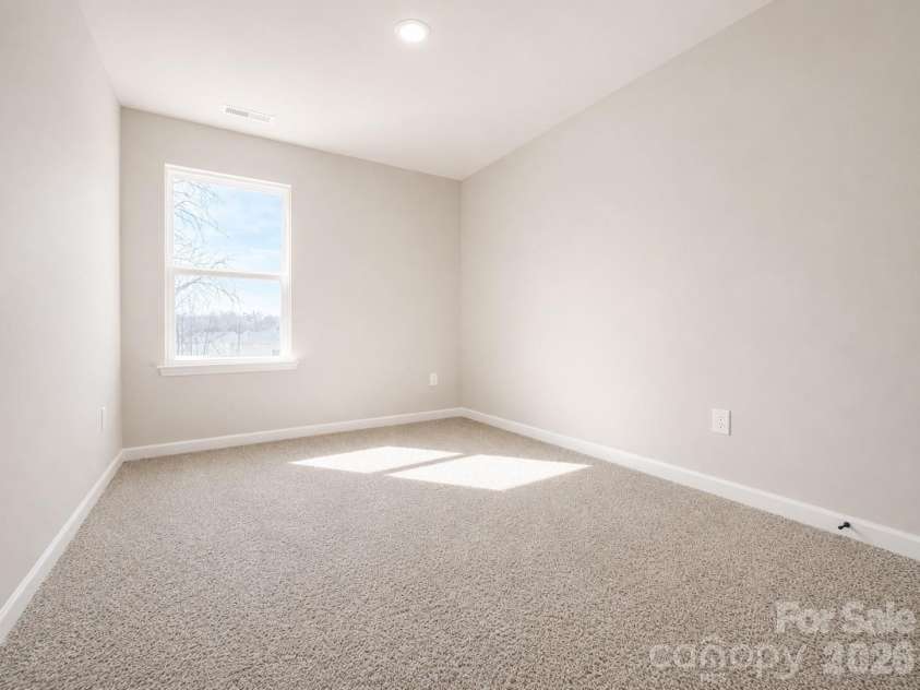 3048 Aberleaf Lane, Charlotte, NC 28227.  MLS# CAR4416602, YatesRealty ID 45604. 