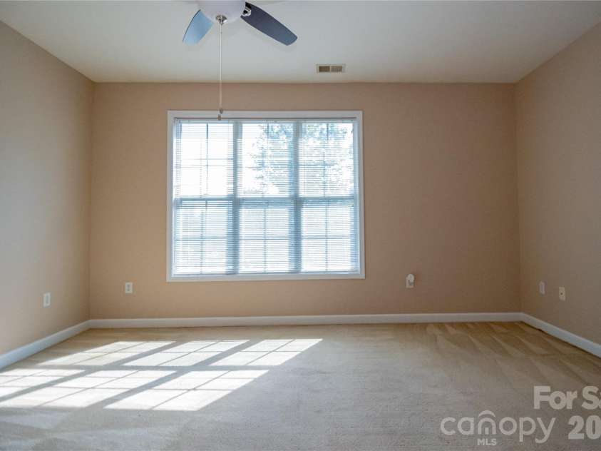 105 Commons Drive, Morganton, NC 28655.  MLS# CAR4416627, YatesRealty ID 45605. 