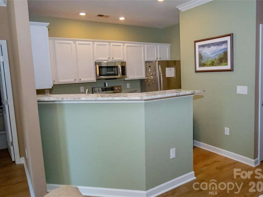 105 Commons Drive, Morganton, NC 28655.  MLS# CAR4416627, YatesRealty ID 45605. 