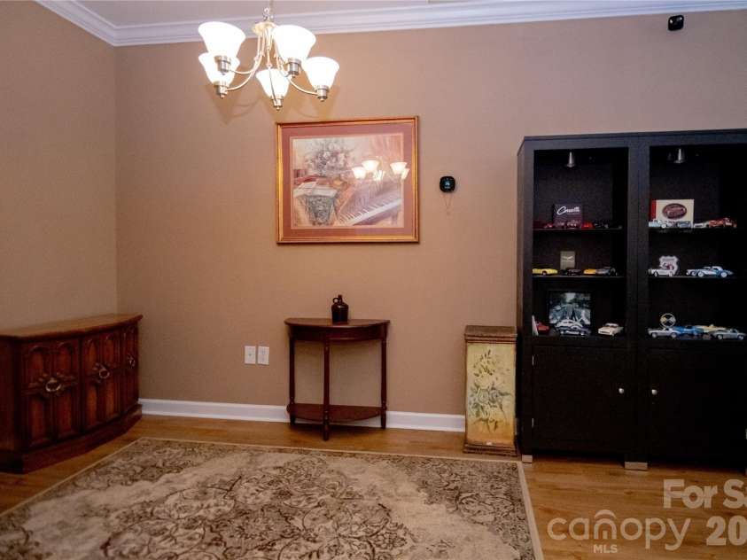 105 Commons Drive, Morganton, NC 28655.  MLS# CAR4416627, YatesRealty ID 45605. 