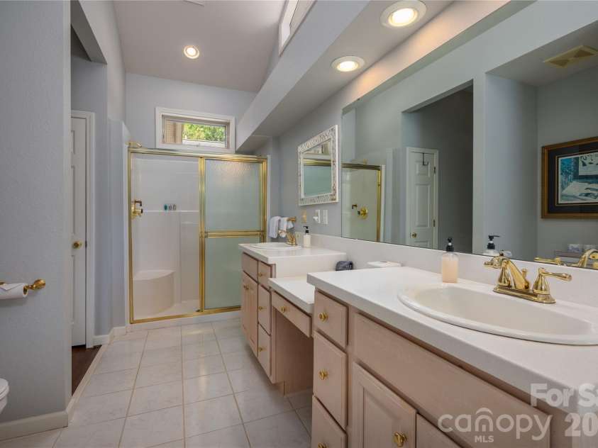 127 White Pine Drive, Lake Lure, NC 28746.  MLS# CAR4416563, YatesRealty ID 45607. 