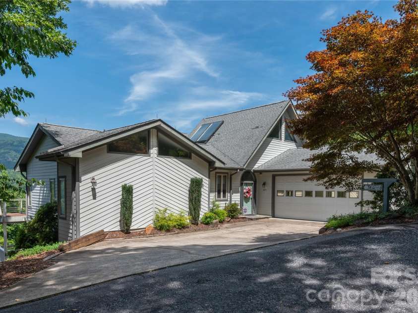 127 White Pine Drive, Lake Lure, NC 28746.  MLS# CAR4416563, YatesRealty ID 45607. 