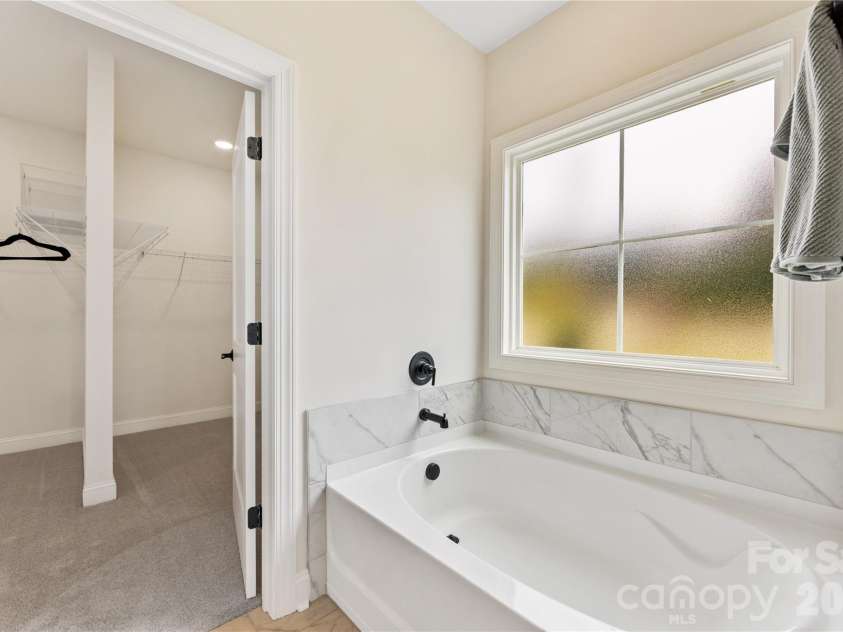 1247 Archer Loop, Waxhaw, NC 28173.  MLS# CAR4388263, YatesRealty ID 45608. 