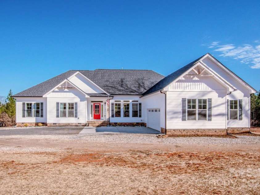 150 Belk Estate Drive, Mooresville, NC 28115.  MLS# CAR4228857, YatesRealty ID 4561. 