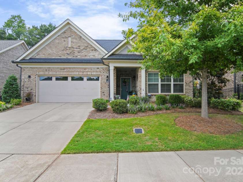 5256 Courtyard Lane, Belmont, NC 28012.  MLS# CAR4299282, YatesRealty ID 4561. 5256 Courtyard Lane