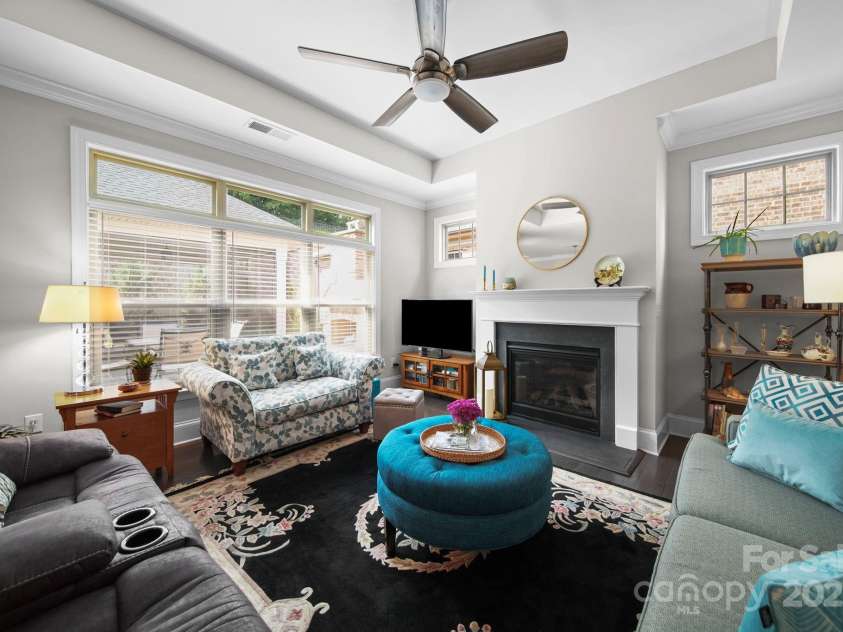 5256 Courtyard Lane, Belmont, NC 28012.  MLS# CAR4299282, YatesRealty ID 4561. Great room, gas fireplace, ceiling fan