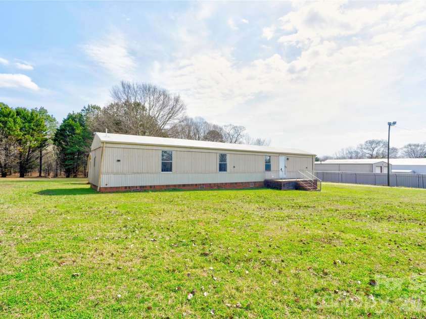 2728 Polkville Road, Shelby, NC 28150.  MLS# CAR4357982, YatesRealty ID 45613. 