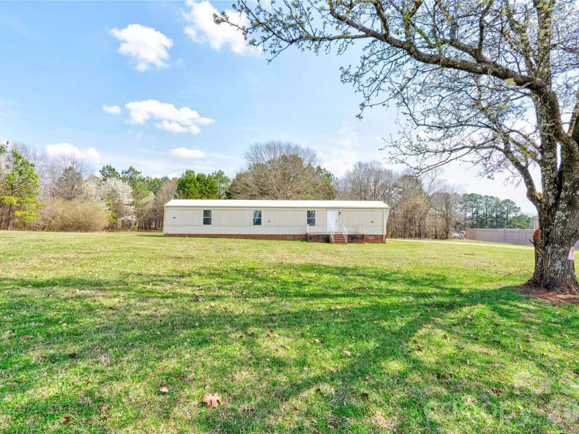 2728 Polkville Road, Shelby, NC 28150.  MLS# CAR4357982, YatesRealty ID 45613. 