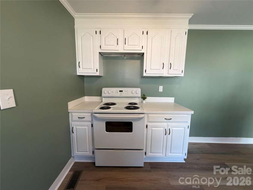 427 Whitley Street, Norwood, NC 28128.  MLS# CAR4416217, YatesRealty ID 45614. 