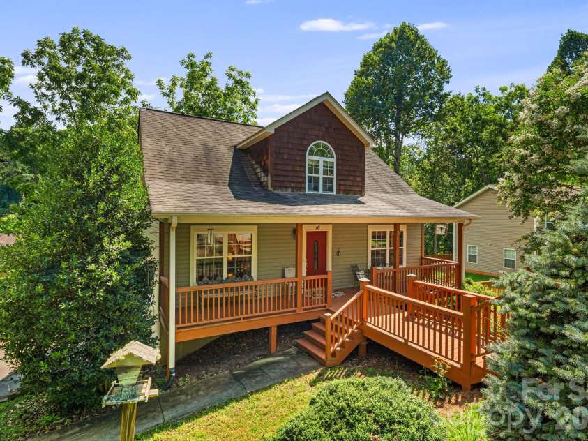 16 Heather Mist Drive, Weaverville, NC 28787.  MLS# CAR4416646, YatesRealty ID 45615. 