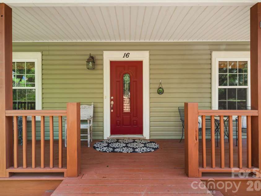 16 Heather Mist Drive, Weaverville, NC 28787.  MLS# CAR4416646, YatesRealty ID 45615. 