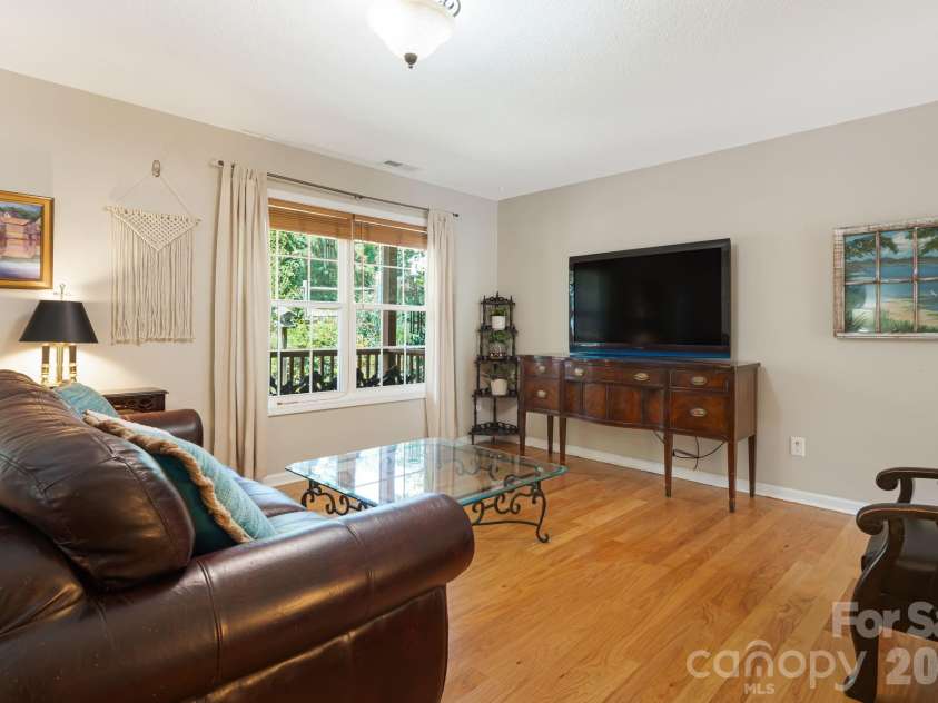 16 Heather Mist Drive, Weaverville, NC 28787.  MLS# CAR4416646, YatesRealty ID 45615. 