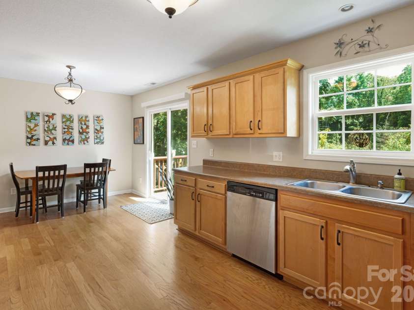 16 Heather Mist Drive, Weaverville, NC 28787.  MLS# CAR4416646, YatesRealty ID 45615. 