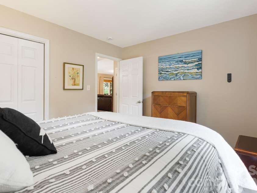 16 Heather Mist Drive, Weaverville, NC 28787.  MLS# CAR4416646, YatesRealty ID 45615. 