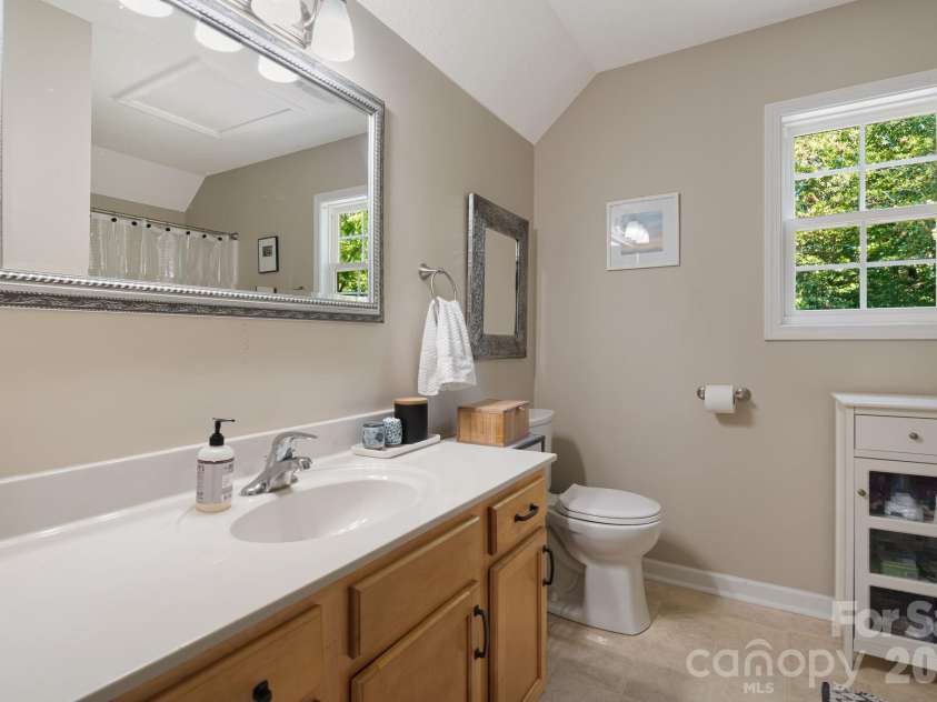 16 Heather Mist Drive, Weaverville, NC 28787.  MLS# CAR4416646, YatesRealty ID 45615. 