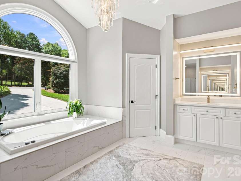 19318 Mary Ardrey Circle, Cornelius, NC 28031.  MLS# CAR4416590, YatesRealty ID 45616. 