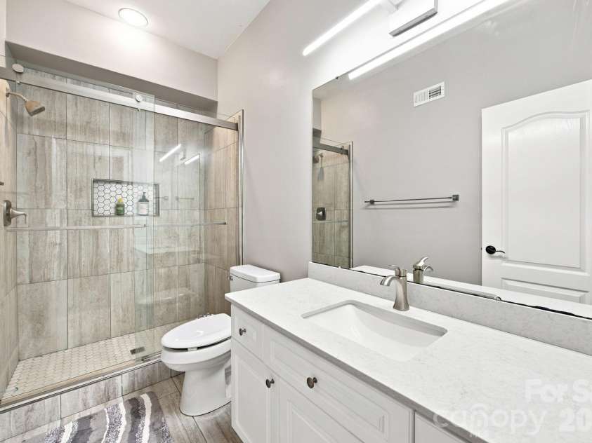 19318 Mary Ardrey Circle, Cornelius, NC 28031.  MLS# CAR4416590, YatesRealty ID 45616. 