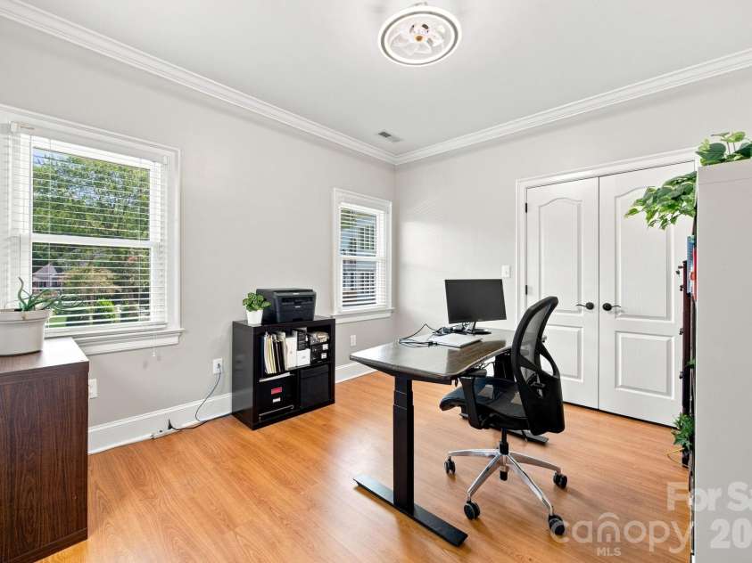 19318 Mary Ardrey Circle, Cornelius, NC 28031.  MLS# CAR4416590, YatesRealty ID 45616. 