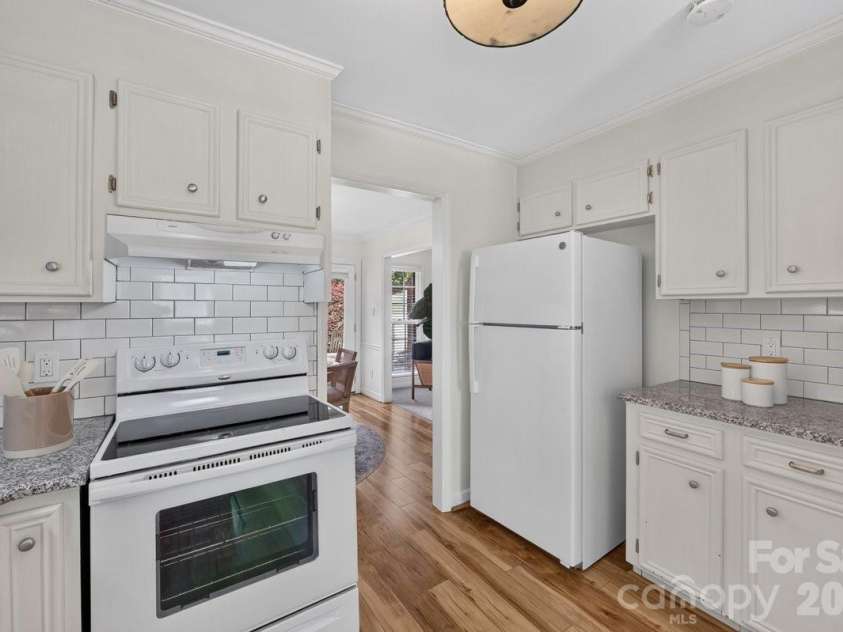 4219 Blacktree Lane, Charlotte, NC 28226.  MLS# CAR4416389, YatesRealty ID 45617. 