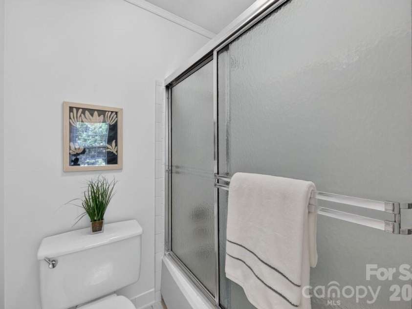 4219 Blacktree Lane, Charlotte, NC 28226.  MLS# CAR4416389, YatesRealty ID 45617. 