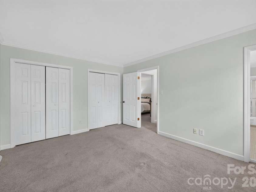 4219 Blacktree Lane, Charlotte, NC 28226.  MLS# CAR4416389, YatesRealty ID 45617. 