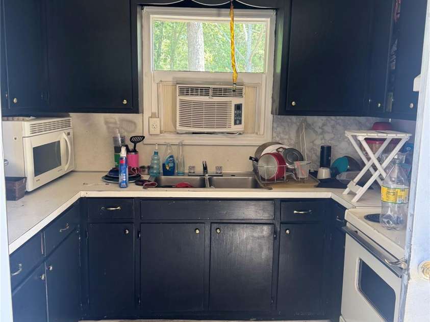 833 Wisteria Way, Lancaster, SC 29720.  MLS# CAR4416390, YatesRealty ID 45619. 